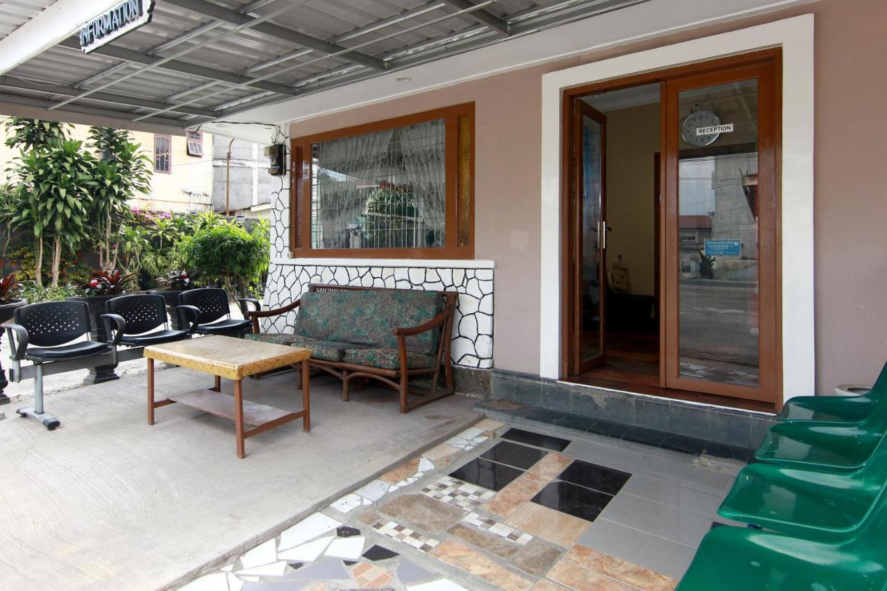 Oyo 799 Hotel Dieng Berastagi Exterior photo